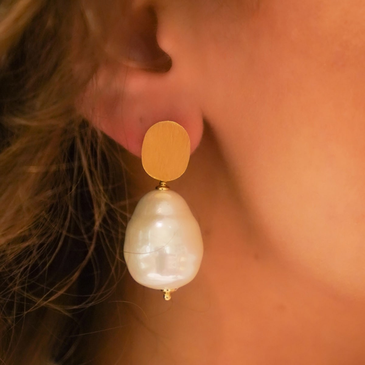 Pearl Mother Earth L Earrings - Ohrhänger - 18k vergoldet