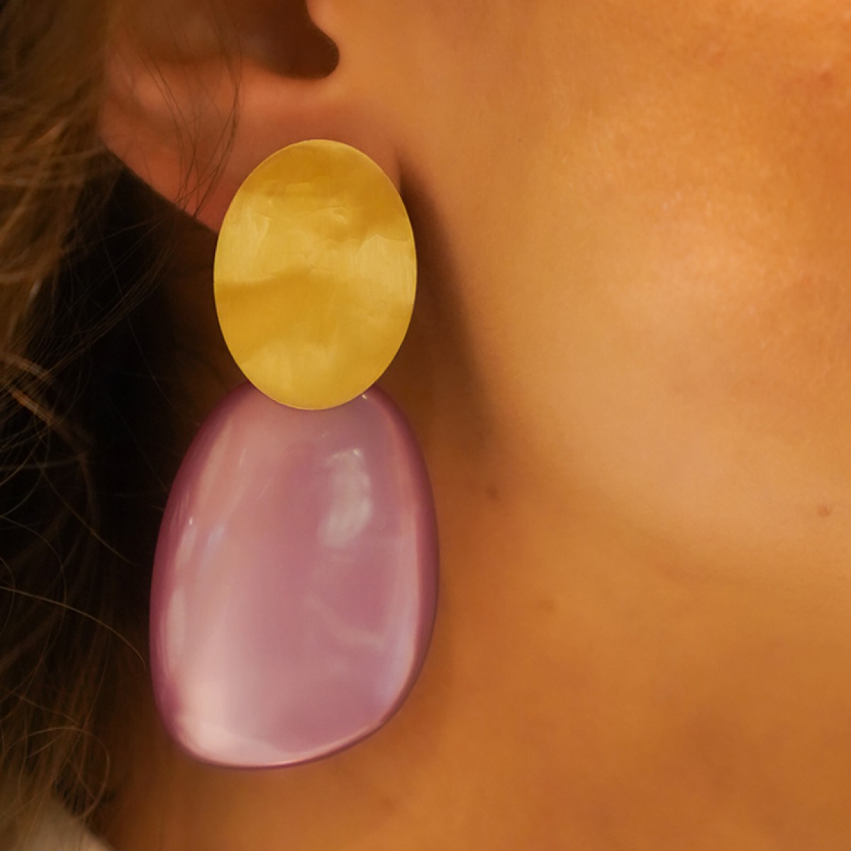 Purple Earrings Sara Asymmetrical Oval L - Ohrhänger - 18k vergoldet